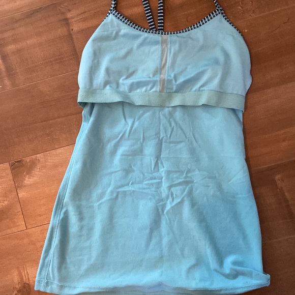 Lululemon size 4 tank top - Picture 4 of 5